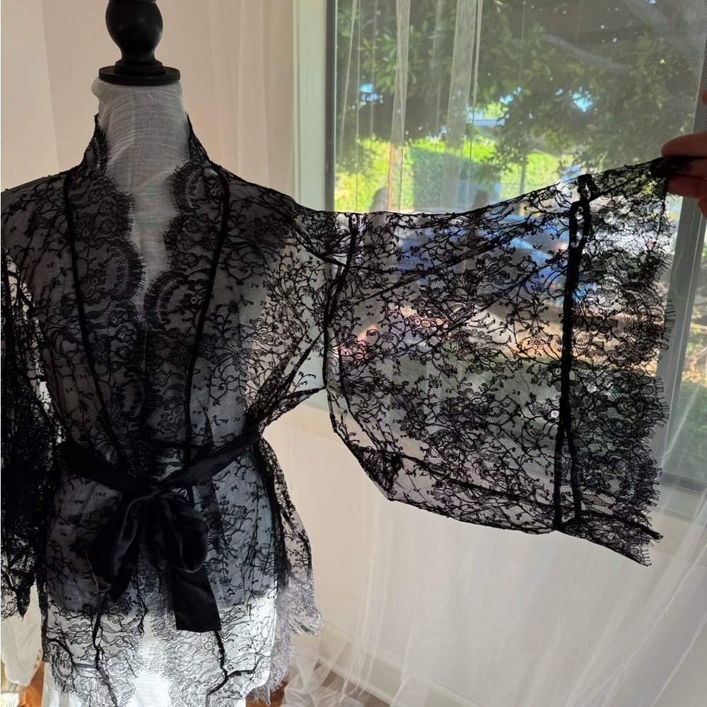 Agent Provocateur kimono - Picture 4 of 8